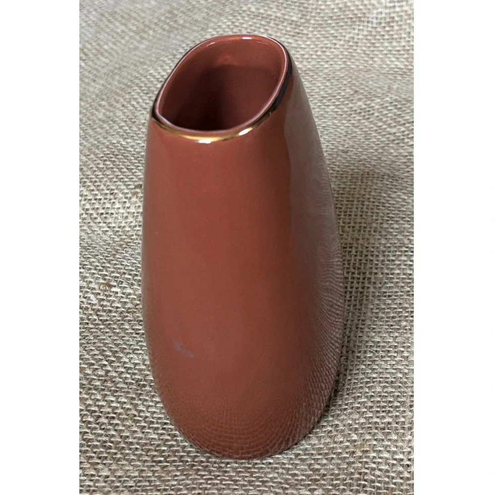 Royal Haeger color may